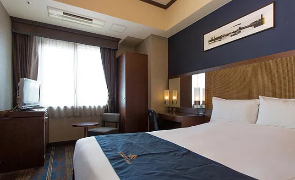 review-hotel-hotel-monterey-grasmere-osaka-bergaya-klasik