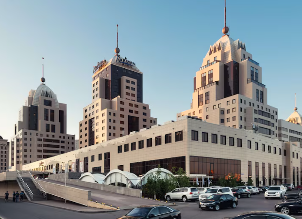 Suasana Modern dan Strategis di Radisson Hotel Astana