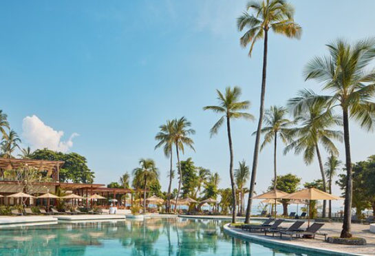Review Hotel Mewah Pelayanan Ramah untuk Liburan Nyaman